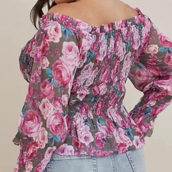 TORRID Floral Smocked Top 5x/28 - Picture 2 of 10